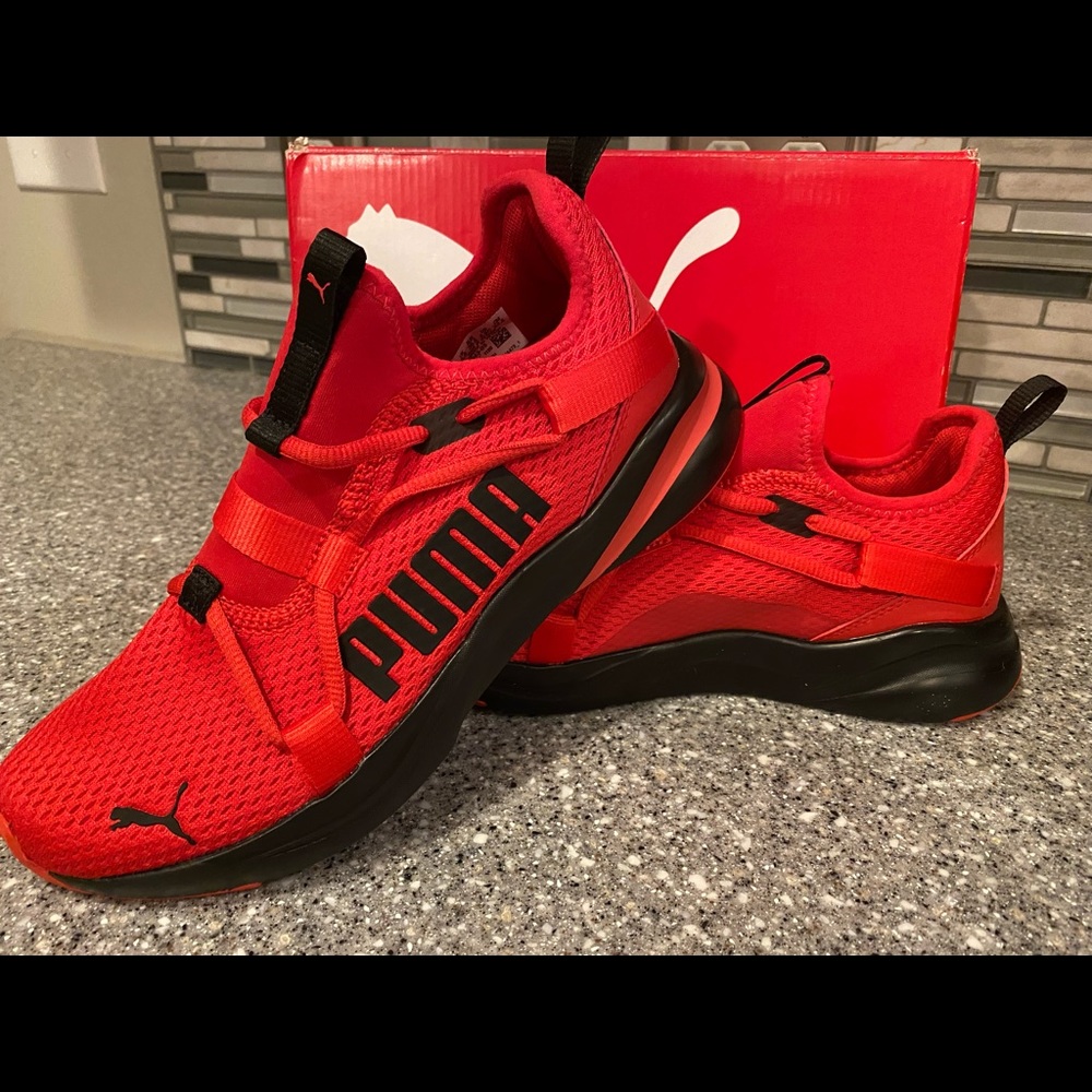 PUMA Softride Rift Boys' Slip On Sneaker. New in box. Never worn